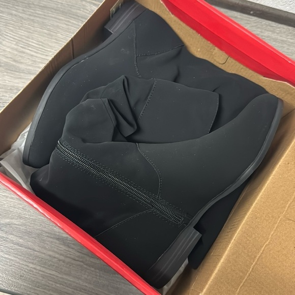 Style & Co Kelimae Scrunched Boots (WIDE CALF) - Picture 2 of 6